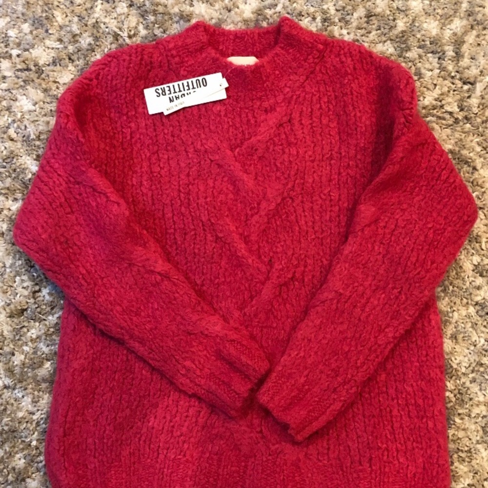 Urban Oufitter Sweater